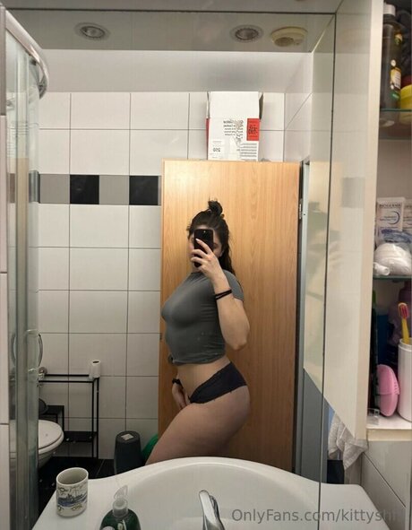 Hilal Fener porn star picture