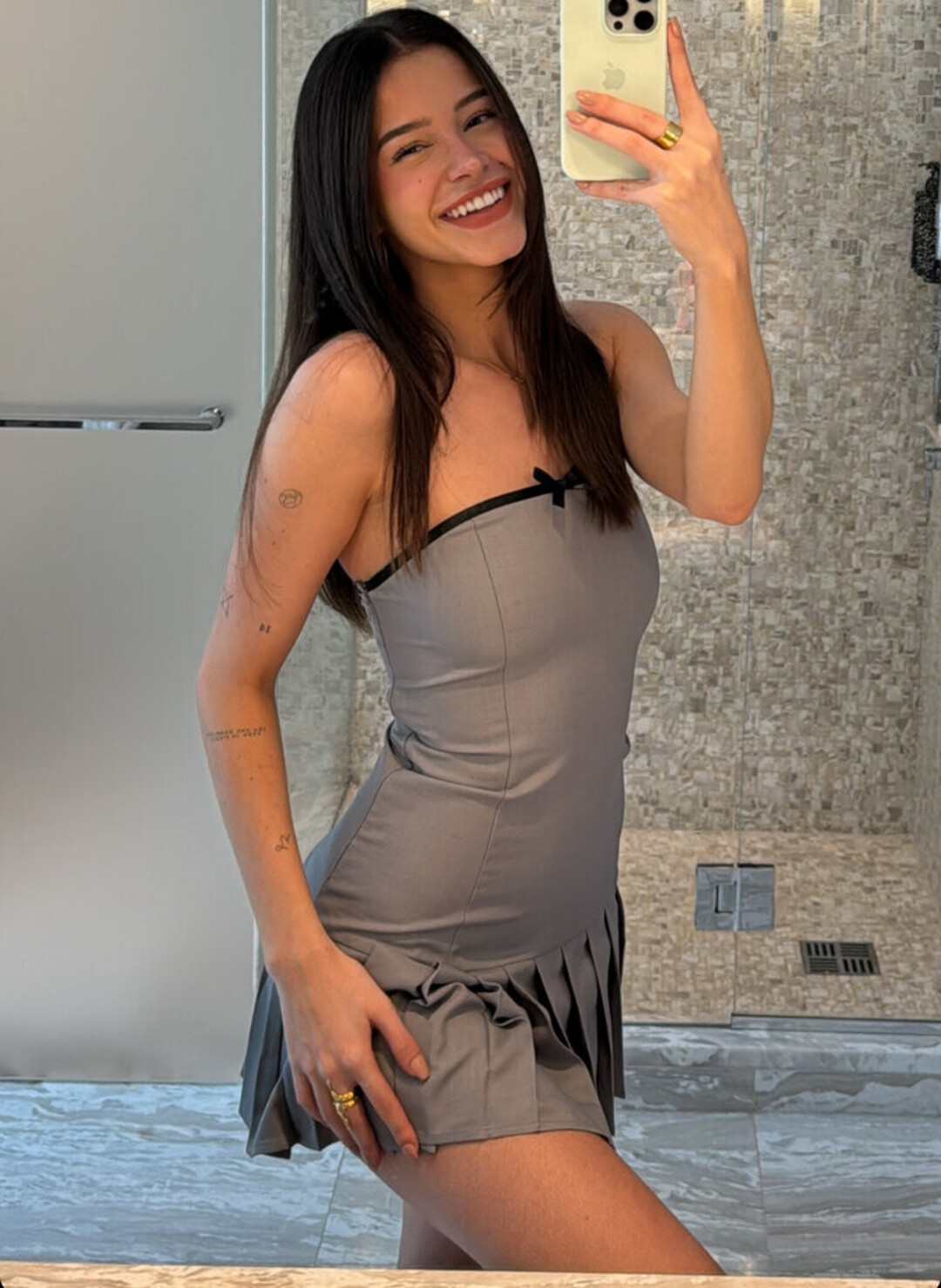 L a Elui hot pornstar photo