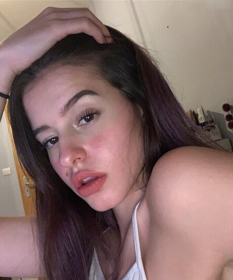 L a Elui profile image