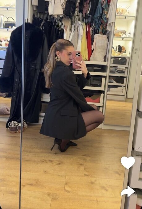 milf shower onlyfans nudes gallery