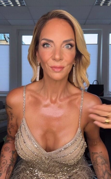 Daniela B chner top profile image