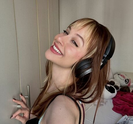 gloryhole wife onlyfans beautiful photo