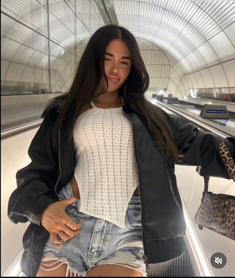 Clarissa Bea star top pictures