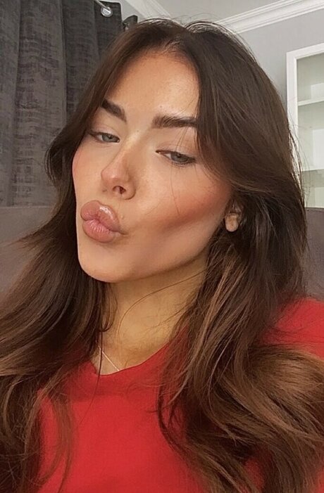 Clarissa Bea top profile image