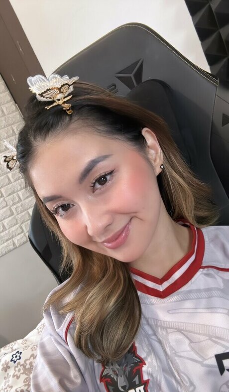 Swansage model pornographic photo