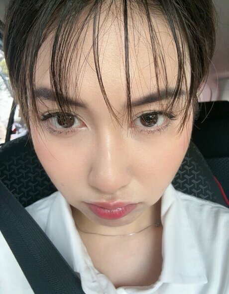 Swansage adult actress image