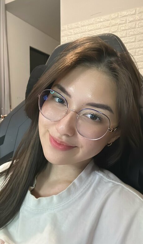 Swansage nudes model archive