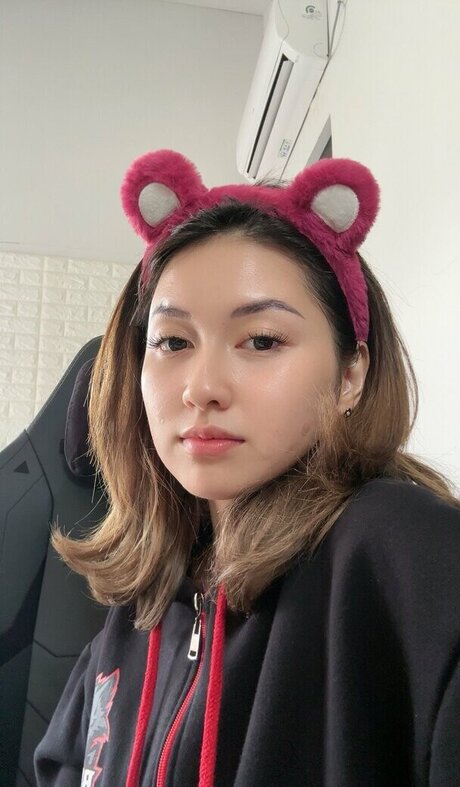 Swansage pornstar sexy pics