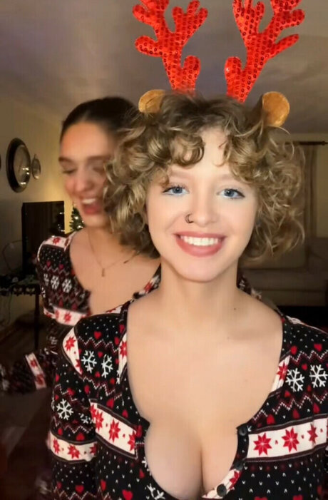 Gina Lynn model best image