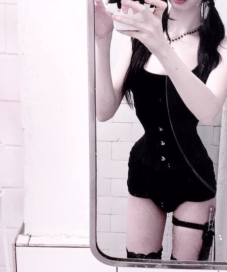 Sashad0ll exclusive pornstar archive