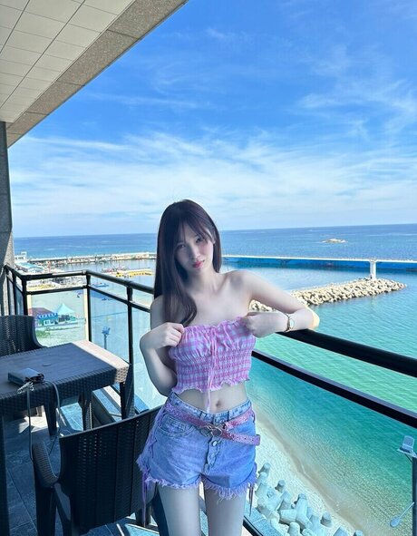 _pepi pp_ pretty model image