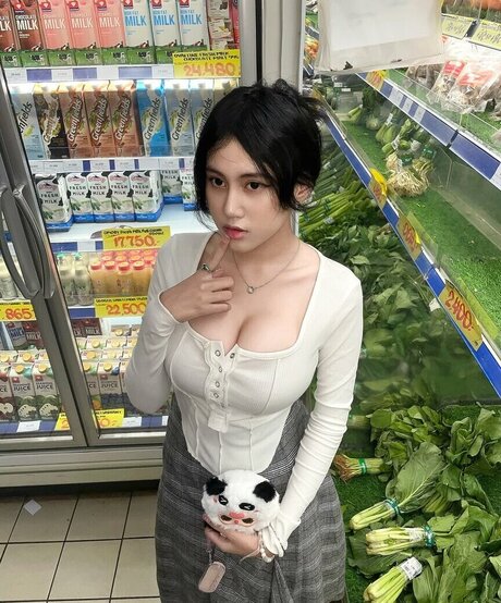 ejahazel star high quality pictures