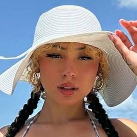 Lizziefreakz nudes star pictures