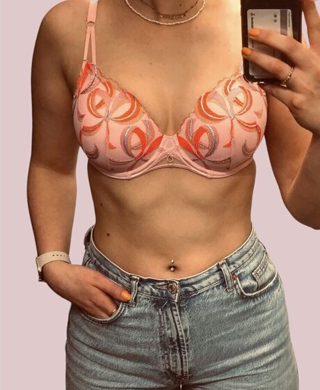 Roosjexb adult star photo