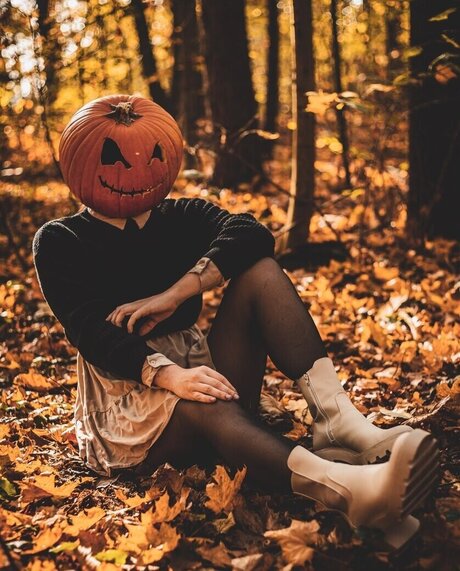 Die Meedtis model hot archive