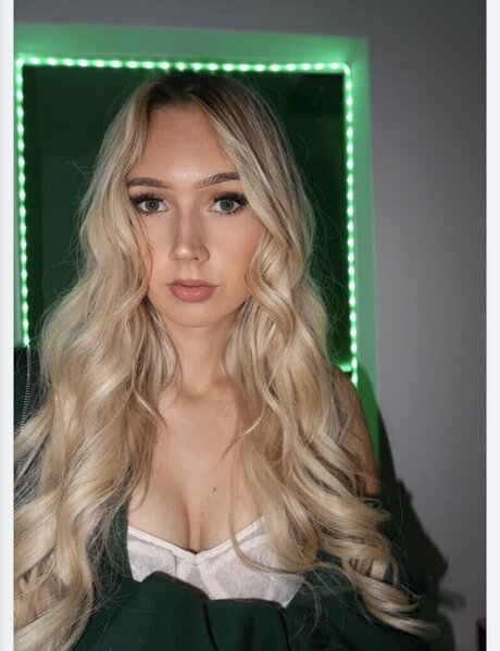 Josily hd model photo