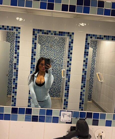 Ciara Wilmot art model image