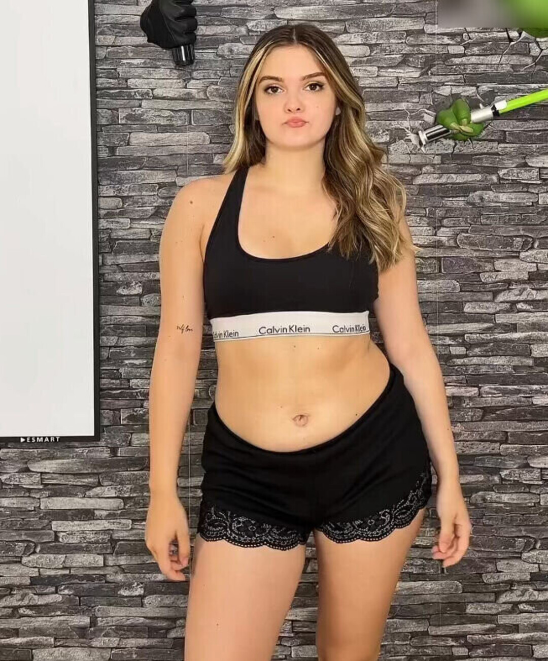 Mondwika pretty pornstar picture