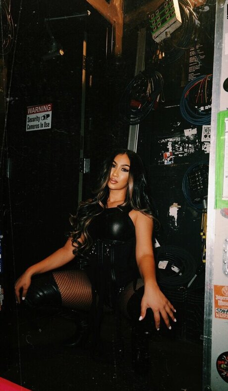 Queen Najia pornstar art pics