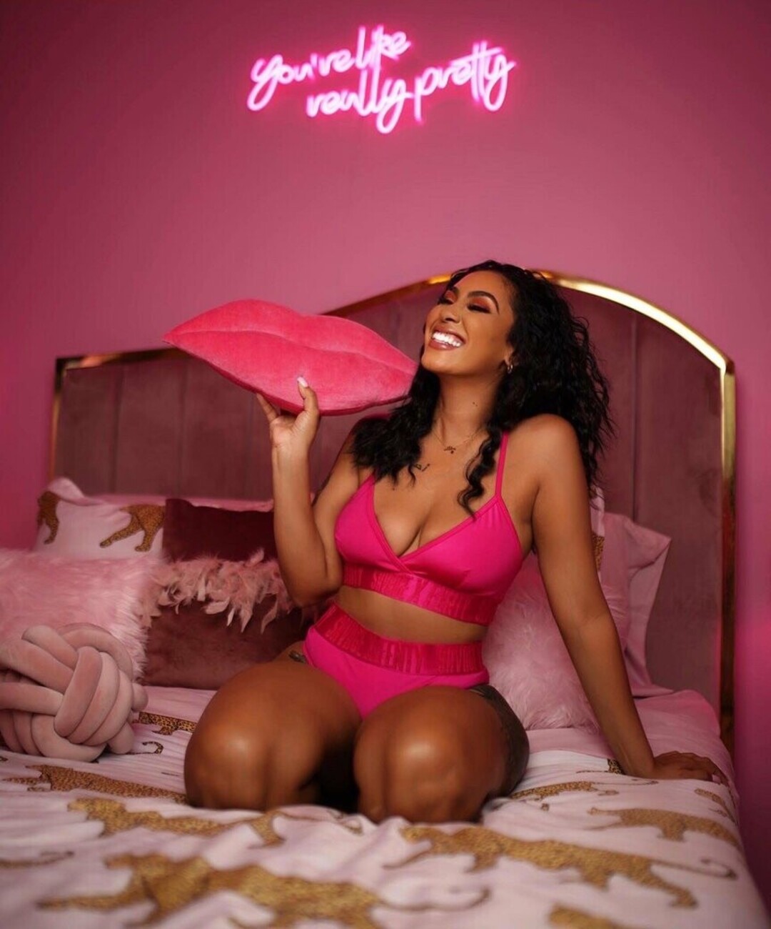 Queen Najia erotic pornstar photo