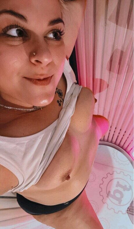 Samantha080913 model hd images