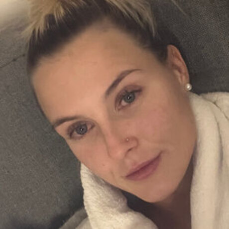 Bella Celine pornstar top img