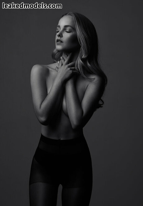 Svenja Van Den Bogaart adult model archive