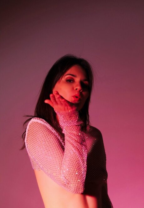 Tonya Rozatti star pretty images