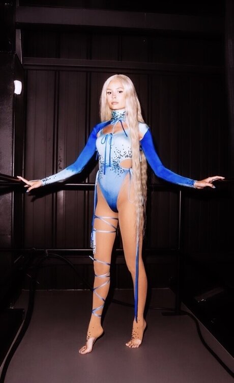 Nina Nesbitt beautiful actress pictures