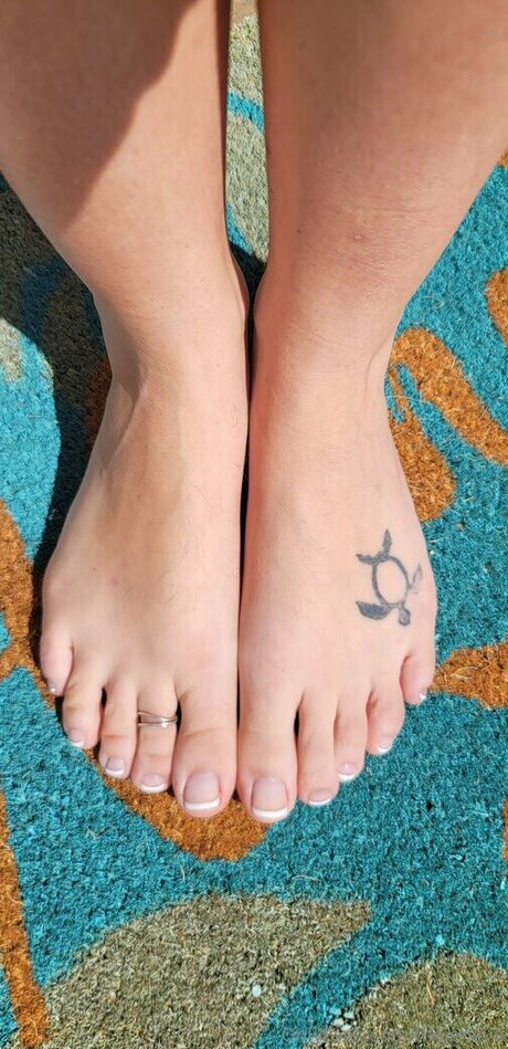 Jeneva From PARiTY hd model galleries