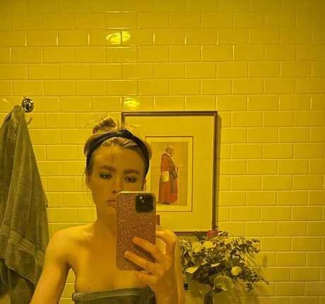 Maddie Hasson pornographic actress pics