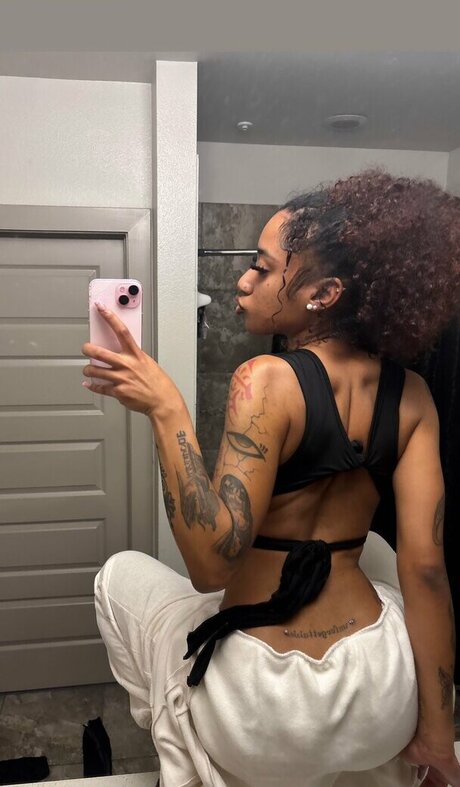 jellyfishlegend model nudes photos