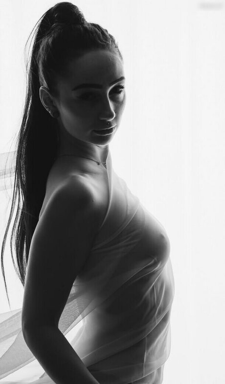 Olivia Michelle pornstar art photos