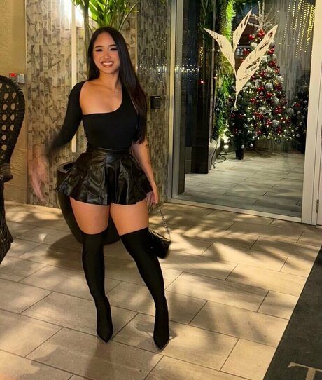 linnsquatsmore beautiful pornstar images