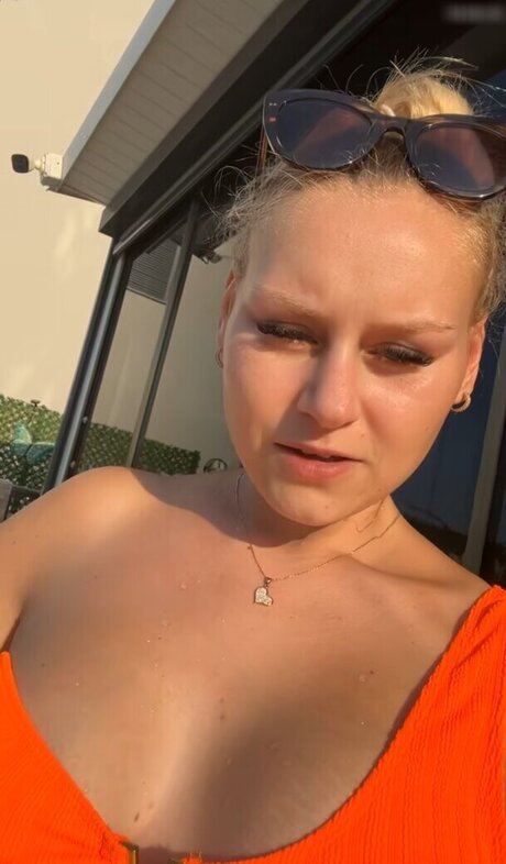 Wollnys naked model archive