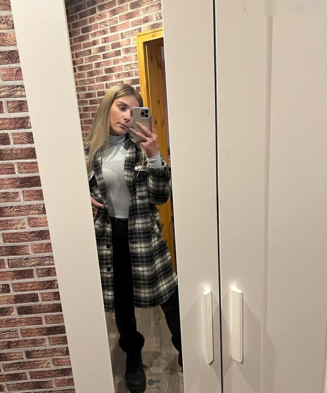 black onlyfans beautiful naked picture