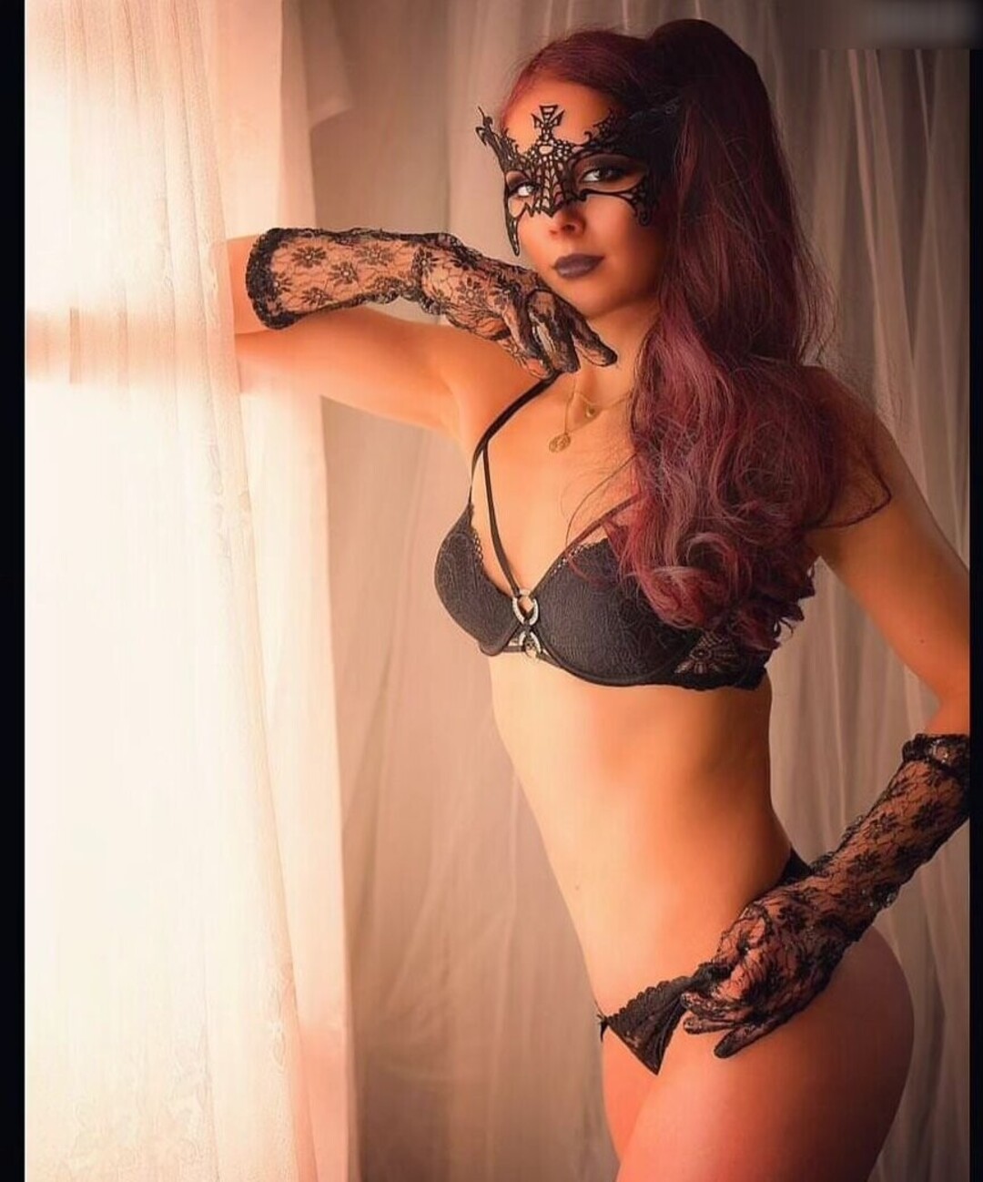 Journey of Hammer sexy star image