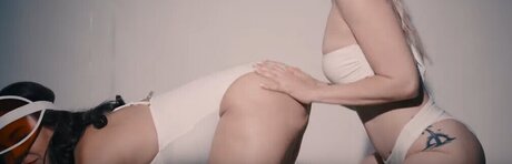 hollaura model hd picture