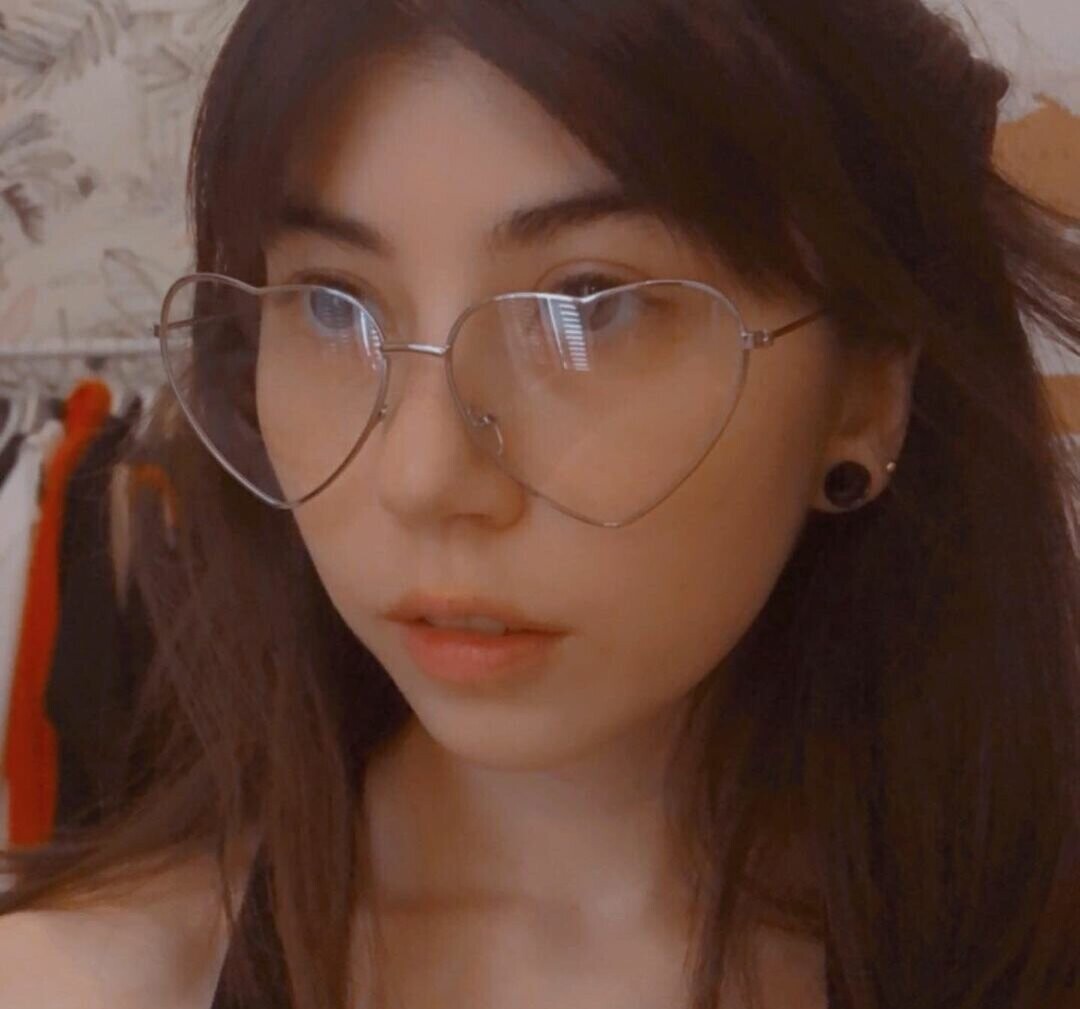 Path Wei naked model archive