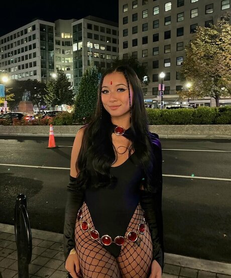 Courtney Luong art actress gallery