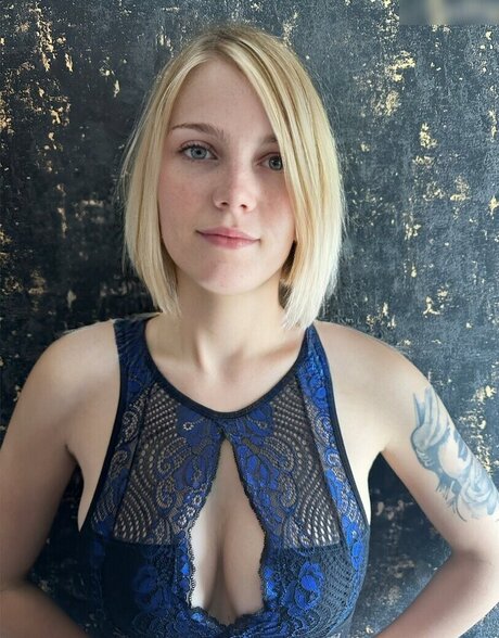 bodybuilder girls onlyfans pornographic pic