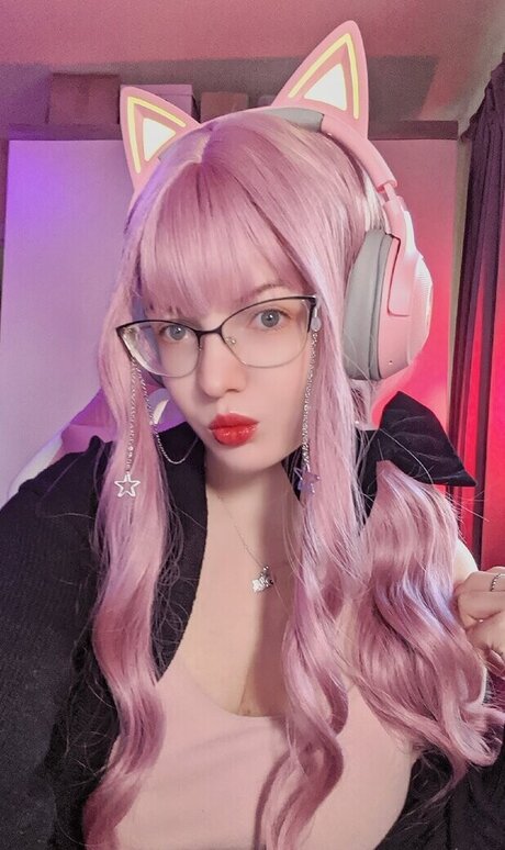 gloryhole wife onlyfans free sexy picture