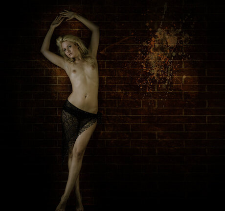 Anna Sahara star free img