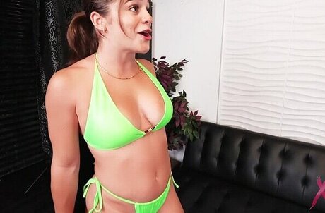 Queen Dalvina pornstar hd pics