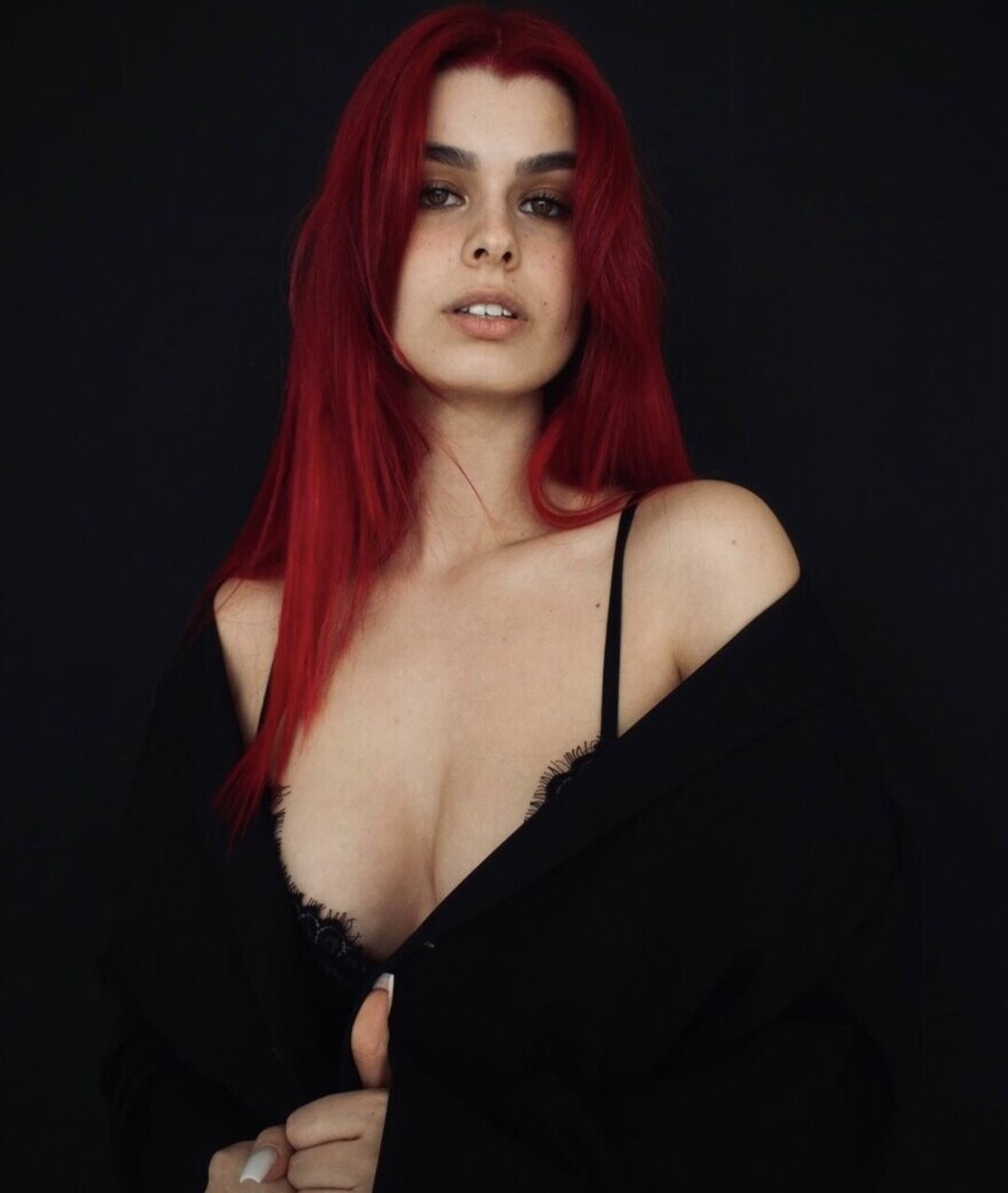 anna gazanis model exclusive pic