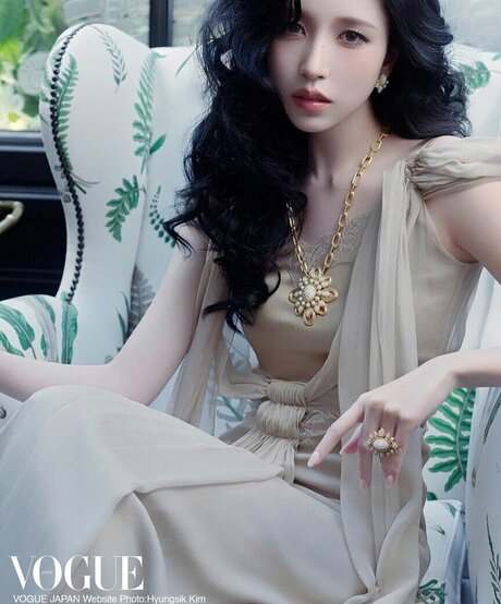 Mina Myoi actress photos