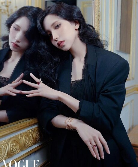 Mina Myoi naked star pictures