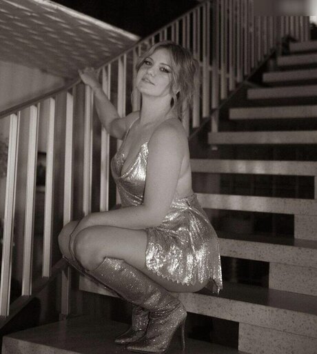 lesbian milf onlyfans porn picture