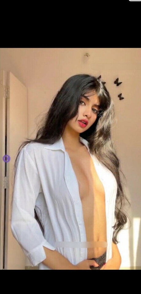 Aishwarya Harishankar sexy actress images