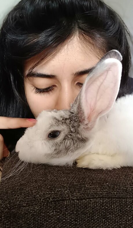 brunette petite onlyfans erotic pictures